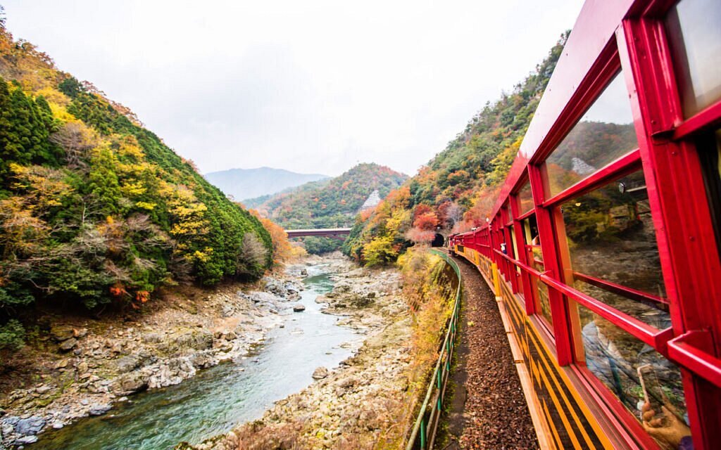 sagano train